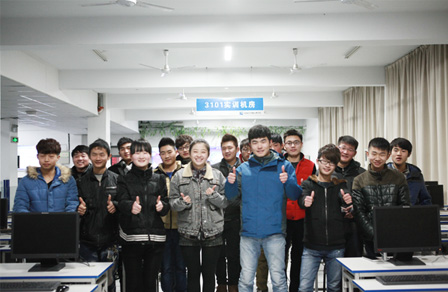 2013�ð��b���A�W(w��ng)�j(lu��)�f(xi��)��(hu��)�ɆT���w��