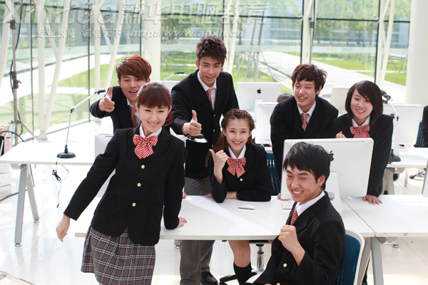 ���ɣ����AIT��W�gӭ��ļ���