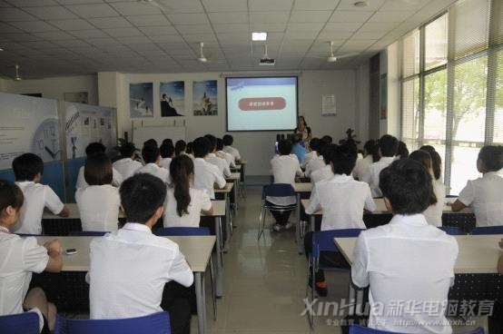 �������A����(sh��)�ֳ��С�У�������ɫ��Ӗ���_���xʽ�F(xi��n)����r