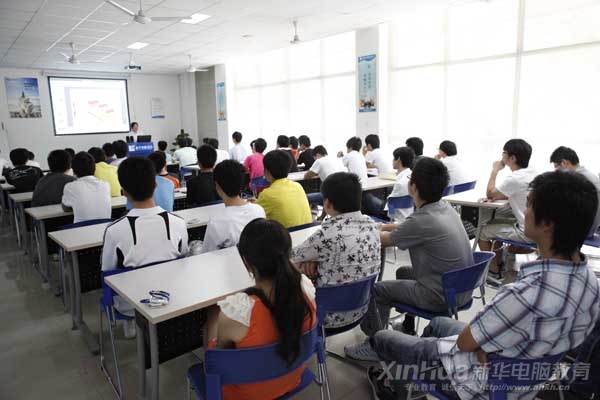 �����ˉ۱��U�ɷ����޹�˾������Ƹ���F��