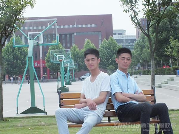 �p��̥�ڰ������A��X